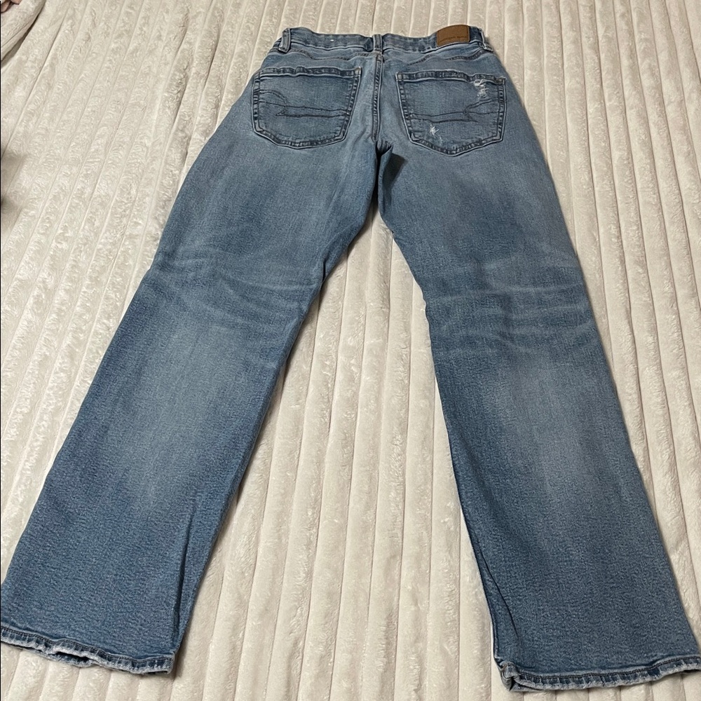 American Eagle Curvy Straight Jean | Size 2 Regular - Picture 9 of 9
